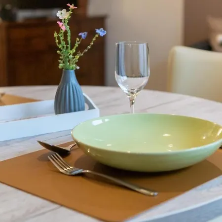 Traum-wohnung-2 아파트